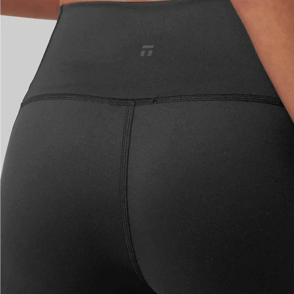 Tommy John Go Anywhere Leggings Black Pocket High-Rise Compression Size L - Picture 13 of 14